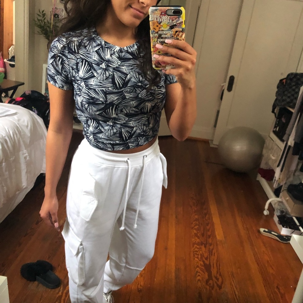 Crop top
